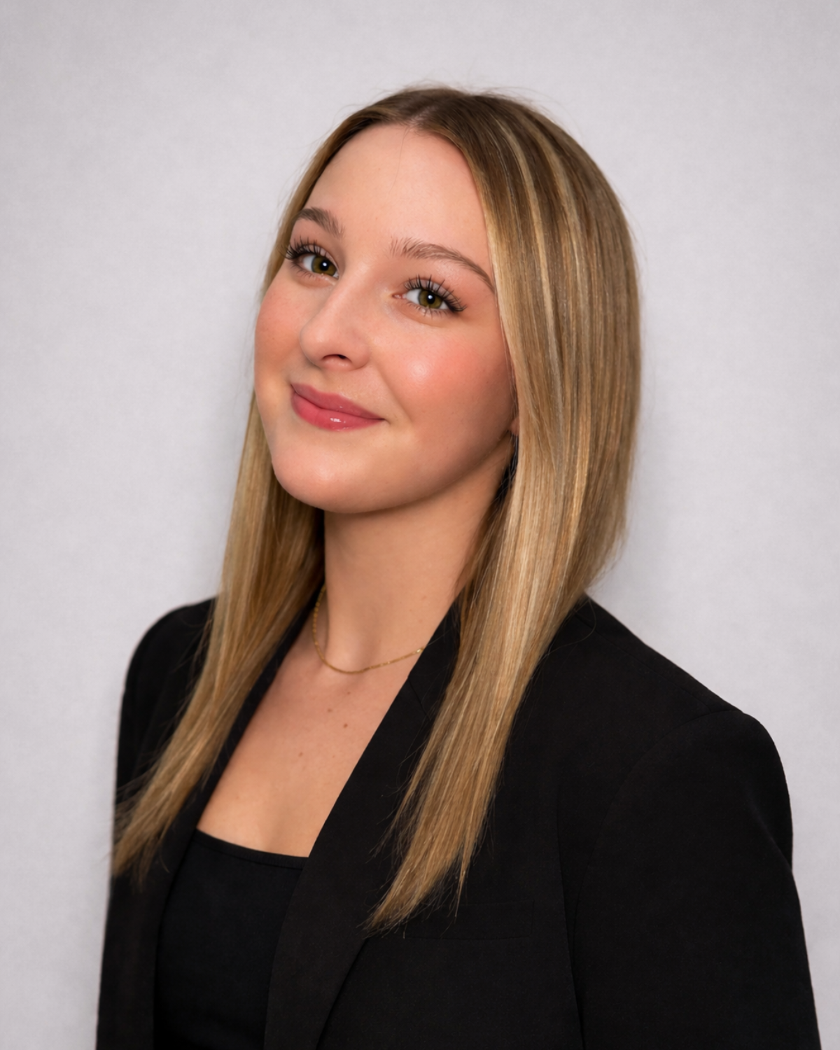 Lexie Headshot
